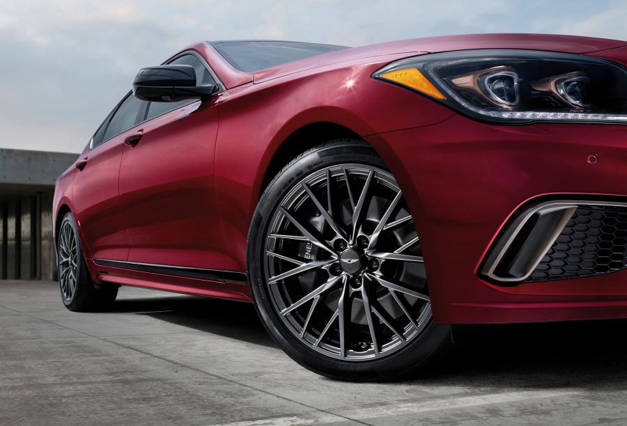 Детали экстерьера Genesis G80 Sport 2017 года  (NA) (фото 52 из 94)